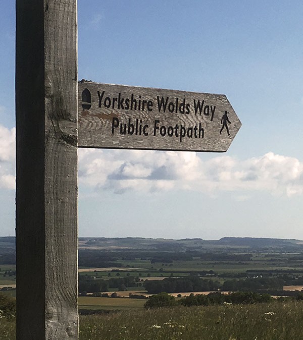 wolds-way-sign1